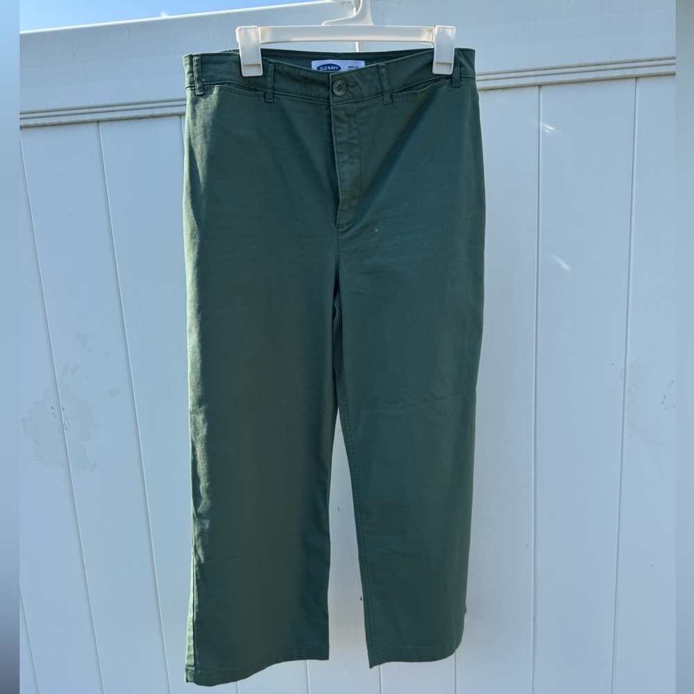 Old Navy Women’s Olive Chinos